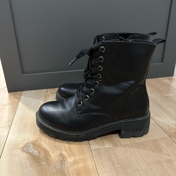 Combat boots size 6 - Picture 1 of 3